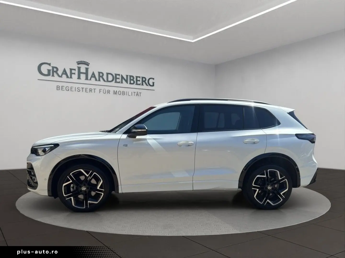 VW Tiguan R-Line BlackStyle 4Mot. TSI DSG AHK Pano