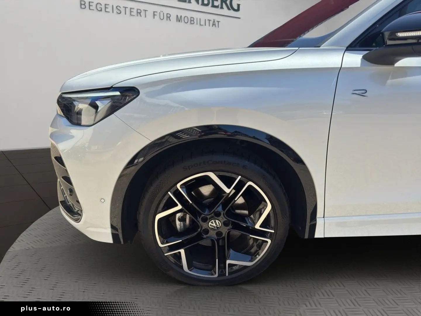 VW Tiguan R-Line BlackStyle 4Mot. TSI DSG AHK Pano