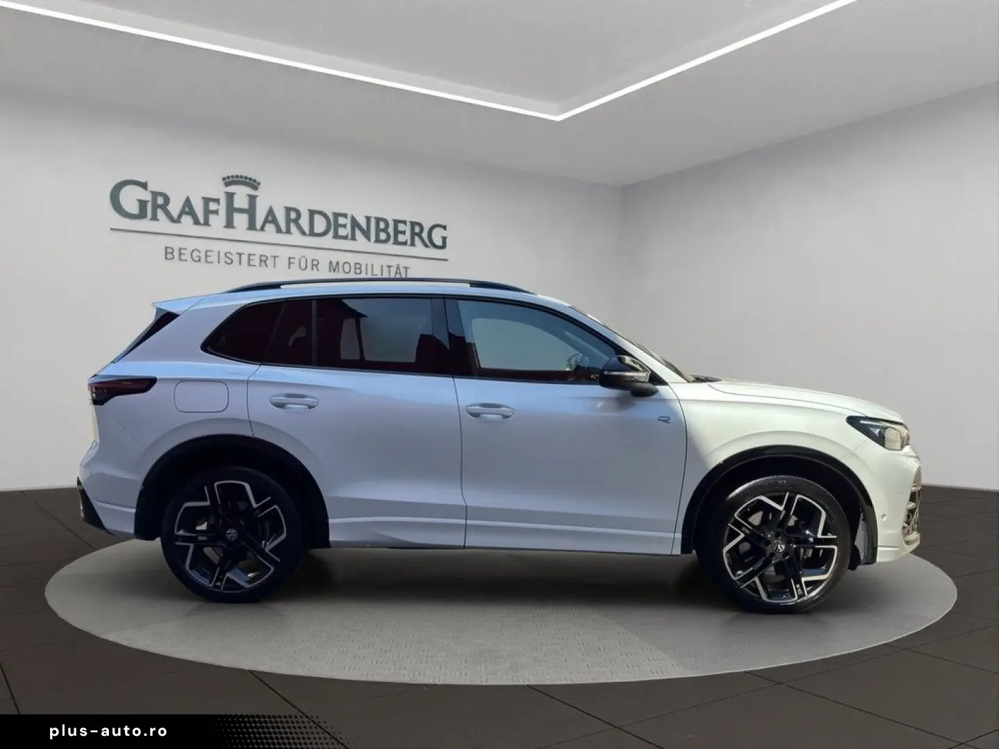 VW Tiguan R-Line BlackStyle 4Mot. TSI DSG AHK Pano