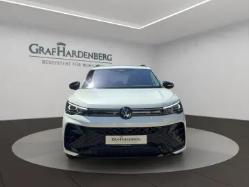 VW Tiguan R-Line BlackStyle 4Mot. TSI DSG AHK Pano