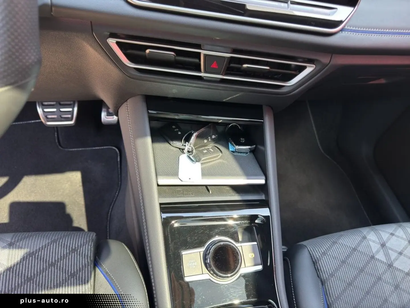 VW Tiguan R-Line BlackStyle 4Mot. TSI DSG AHK Pano