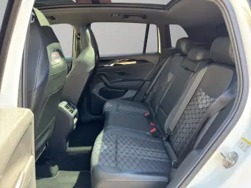 VW Tiguan R-Line BlackStyle 4Mot. TSI DSG AHK Pano