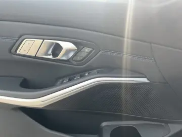 BMW M340i xDrive Limo  M SPORT  DAProf  AHK  SHZ HUD