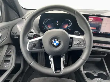 BMW 120d M SPORT PRO AdLED AHK Kam DA LenkHz KomZu