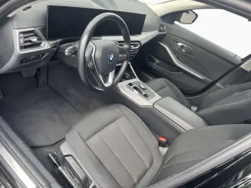 BMW 318i Touring PDC 3-Zonen DAB  SHZ LED Aut. Navi