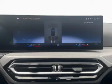 BMW 318i Touring PDC 3-Zonen DAB  SHZ LED Aut. Navi