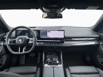 BMW 520i T M Sport StHz AHK Stop Go PAProf DrA AdLED