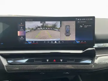 BMW 520i T M Sport StHz AHK Stop Go PAProf DrA AdLED