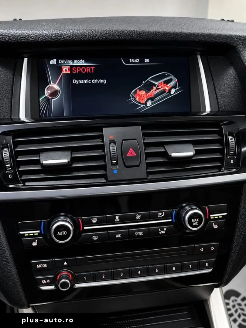 BMW X3 XDrive    2015 Facelift   Trapa panoramica