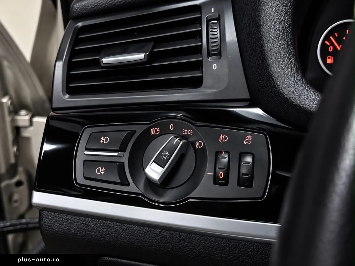 BMW X3 XDrive    2015 Facelift   Trapa panoramica