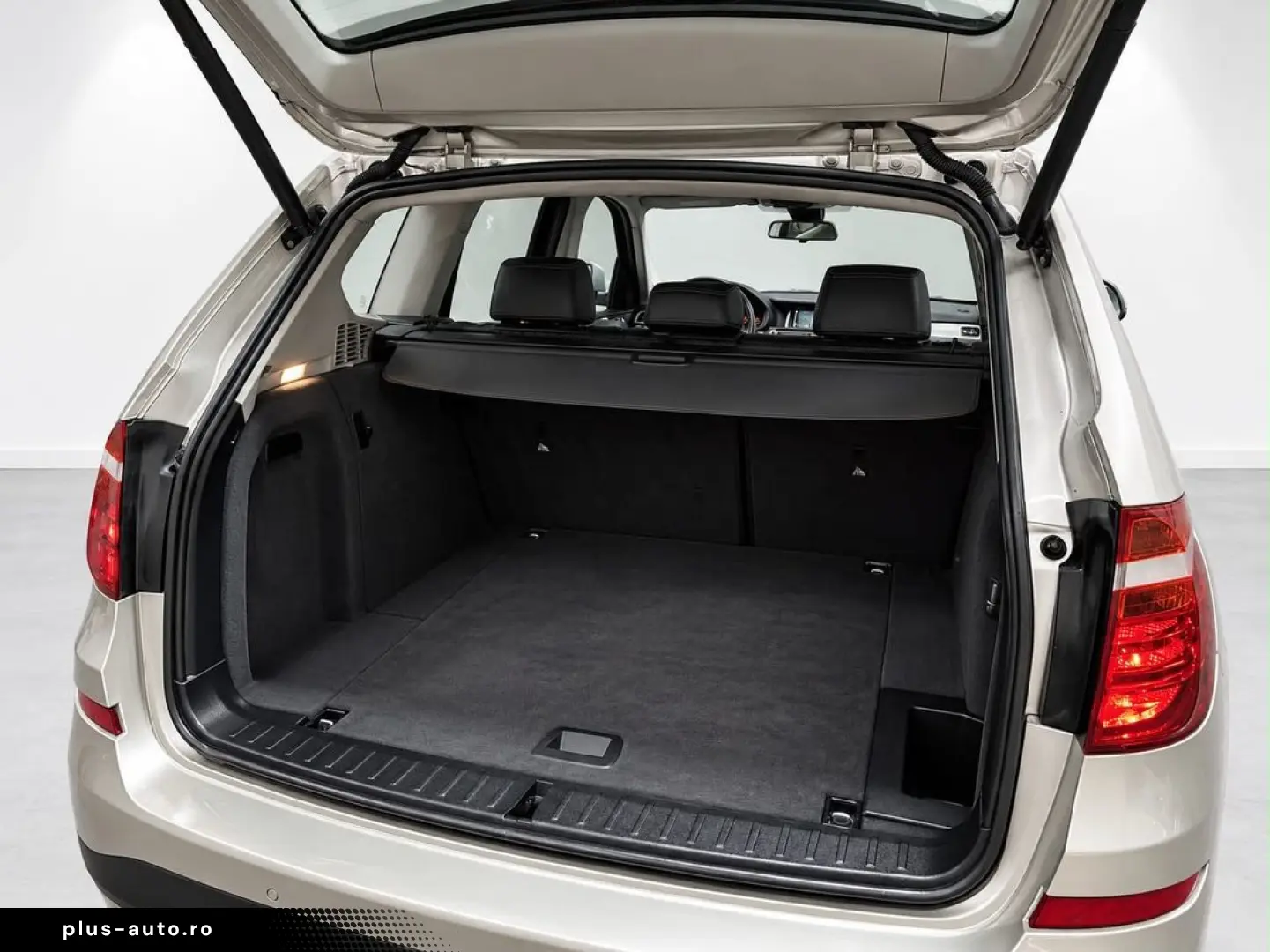 BMW X3 XDrive    2015 Facelift   Trapa panoramica