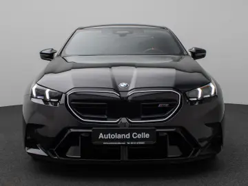 BMW M5 xD Panorama 360 B&W HUD M-Driversp. Komfort