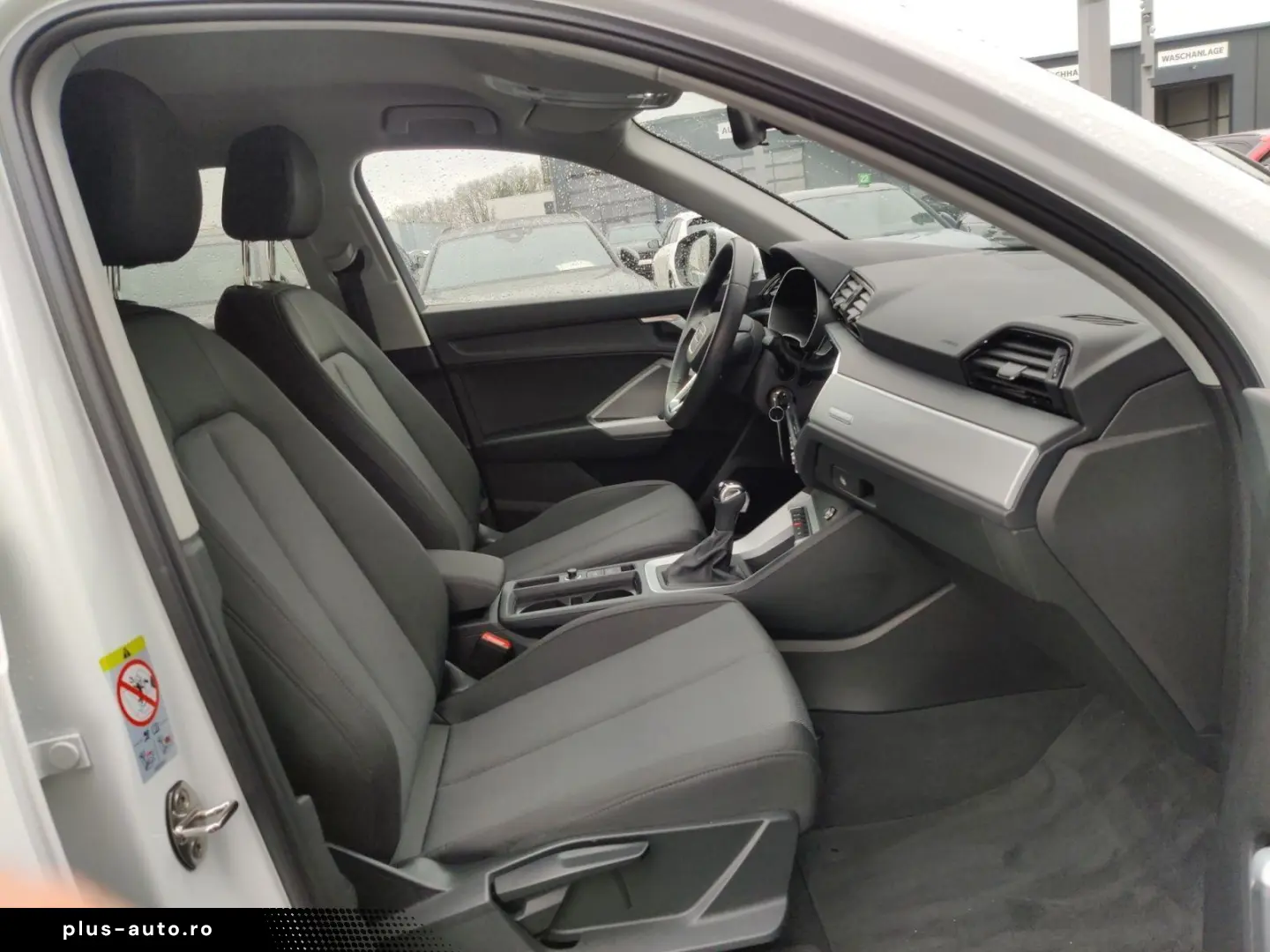 AUDI Q3 40 TFSI q. S-Tronic  ACC  CarPlay  Sitzh.  18