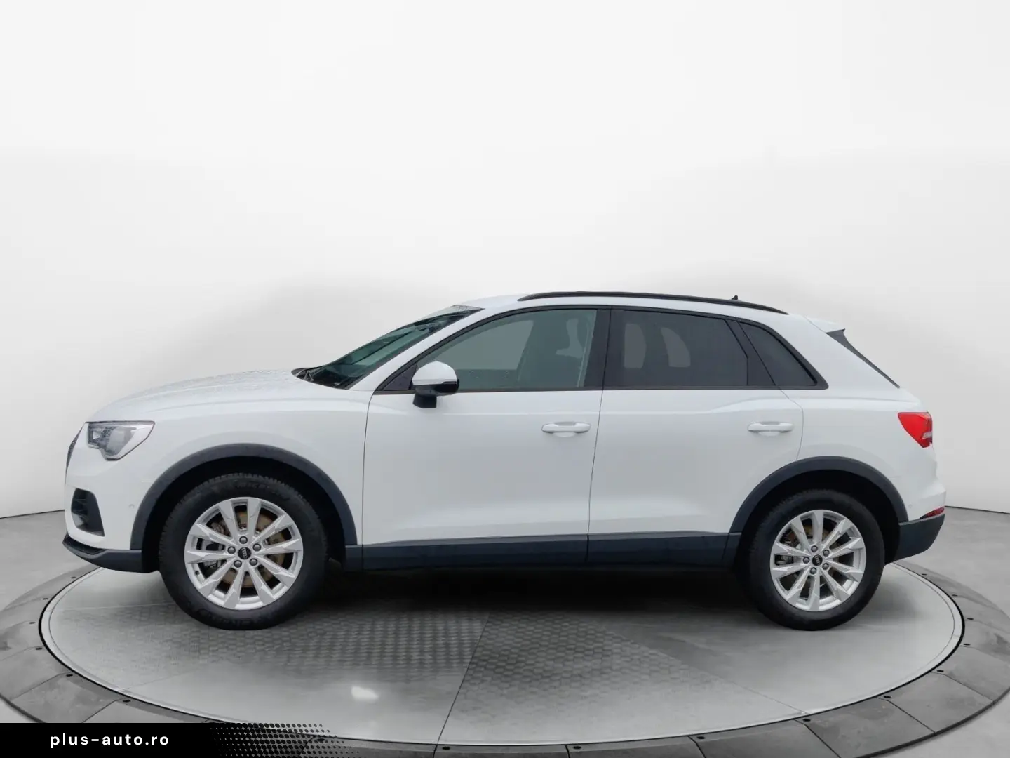 AUDI Q3 40 TFSI q. S-Tronic  ACC  CarPlay  Sitzh.  18