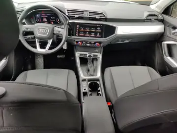 AUDI Q3 40 TFSI q. S-Tronic  ACC  CarPlay  Sitzh.  18