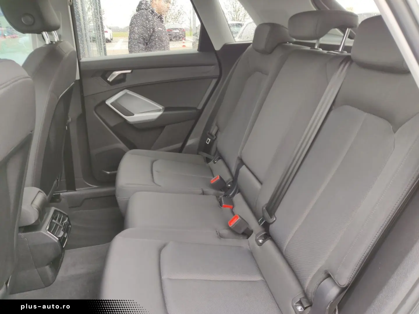 AUDI Q3 40 TFSI q. S-Tronic  ACC  CarPlay  Sitzh.  18