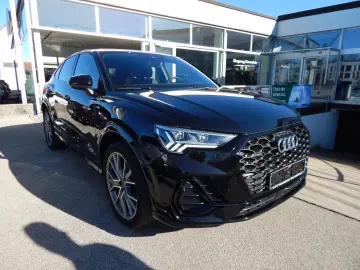 AUDI Q3 Sportback 45 TFSI quattro S line All-Black