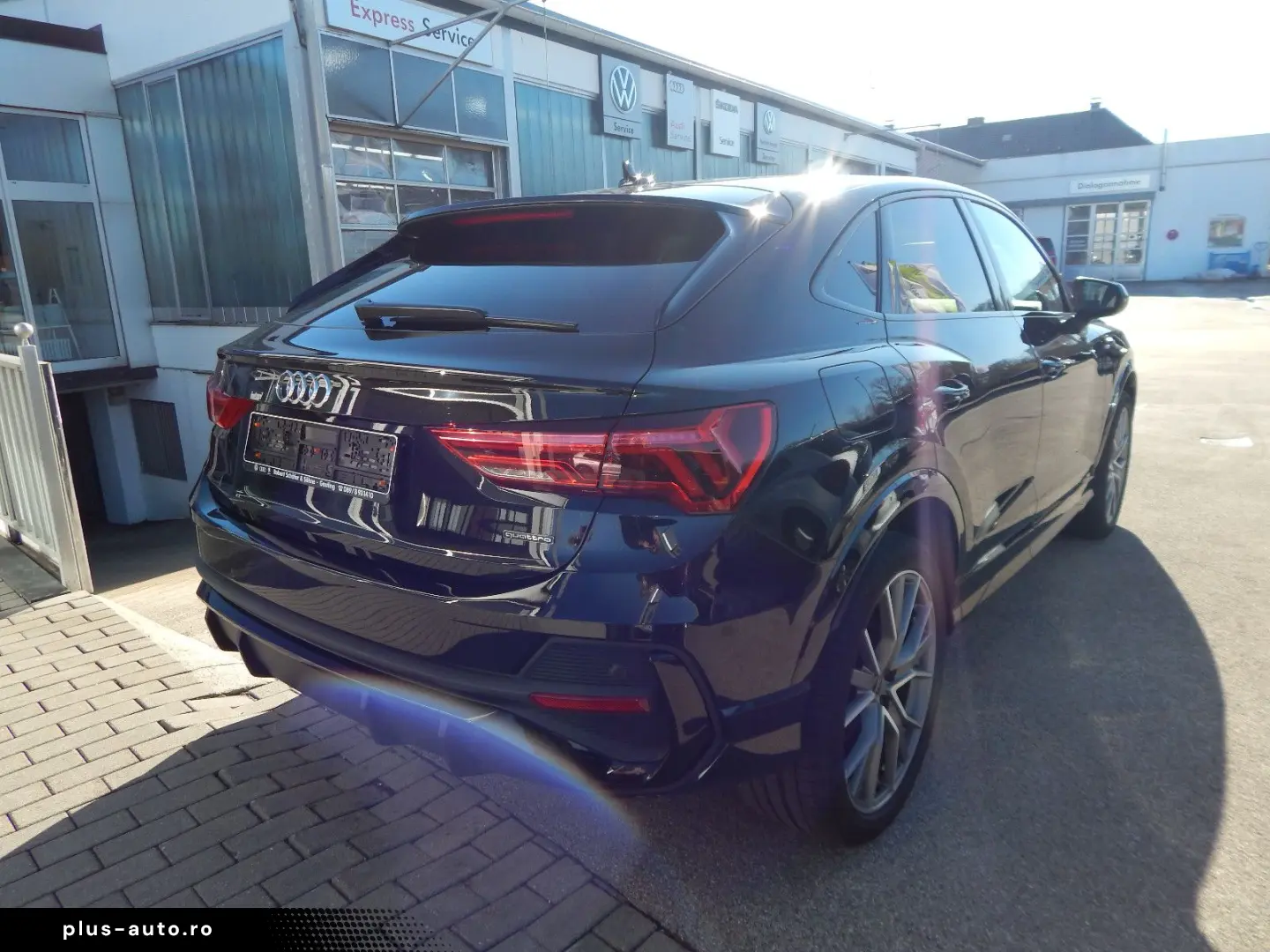 AUDI Q3 Sportback 45 TFSI quattro S line All-Black