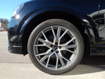 AUDI Q3 Sportback 45 TFSI quattro S line All-Black
