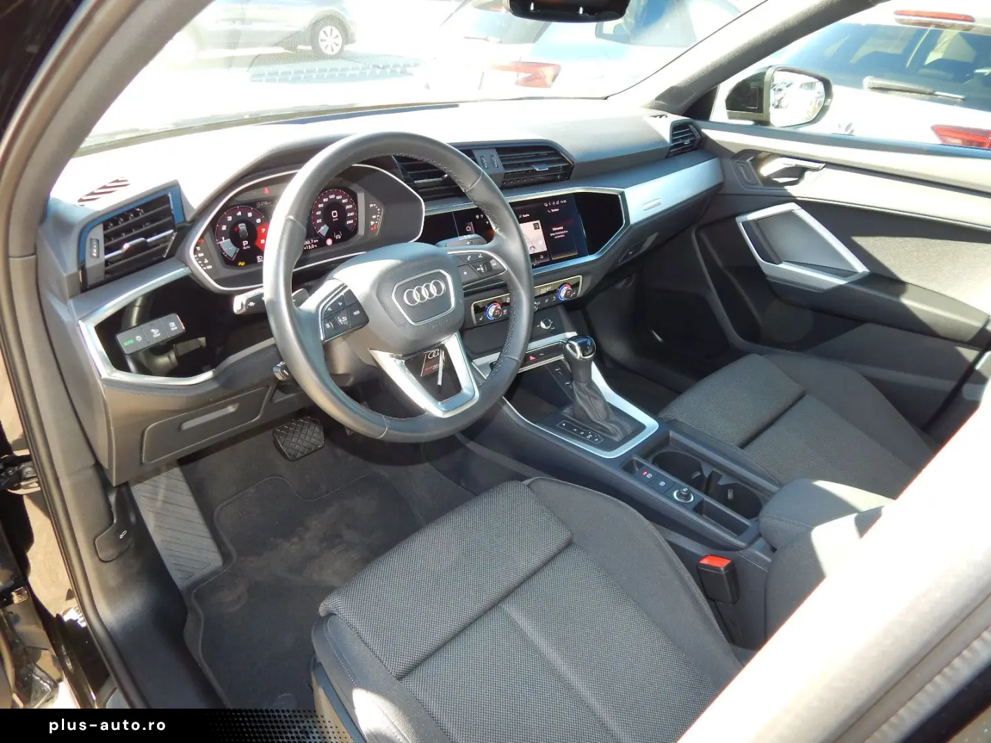 AUDI Q3 Sportback 45 TFSI quattro S line All-Black