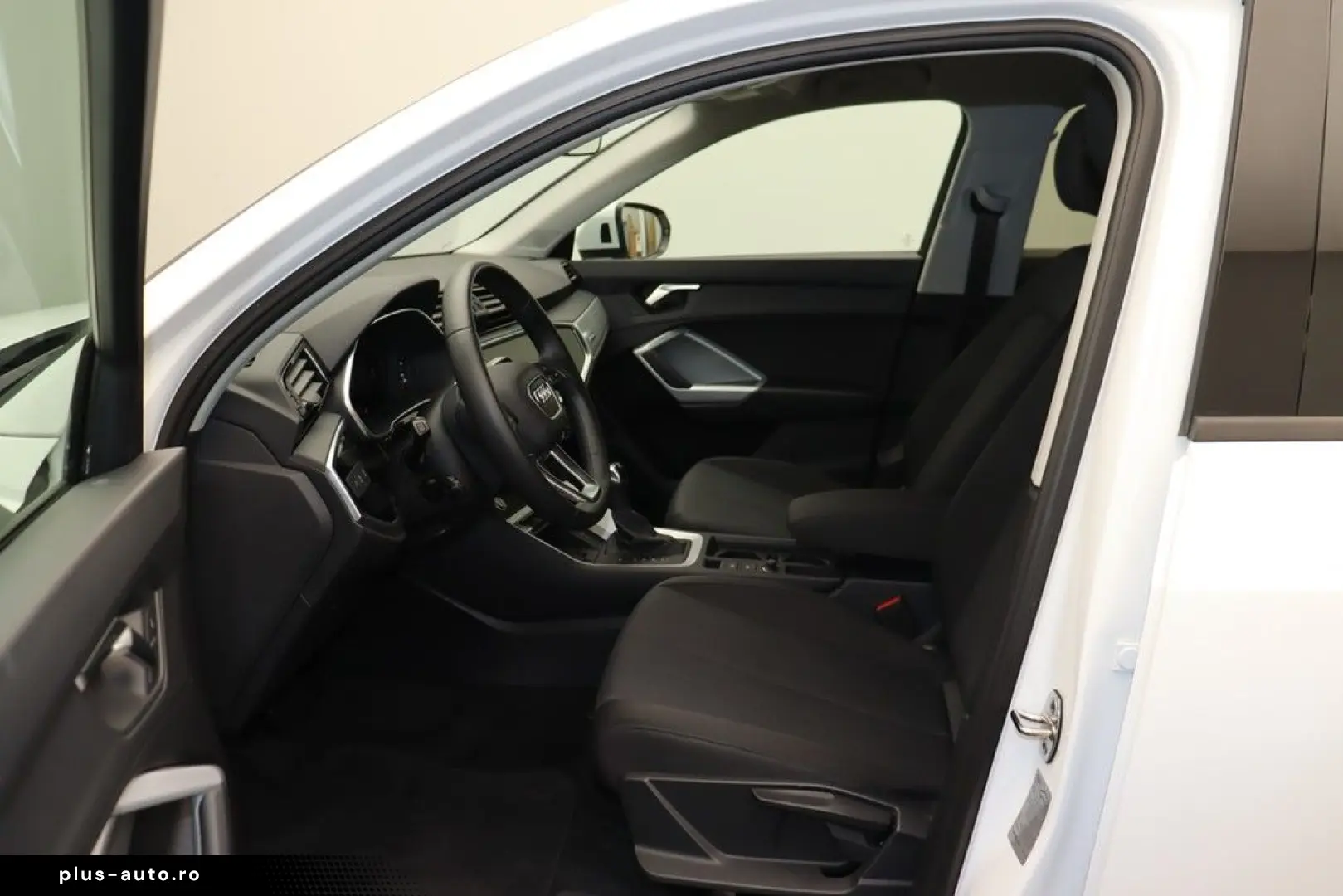 AUDI Q3 40 TFSI quattro . Virt. Cockpit LED Navi AHK