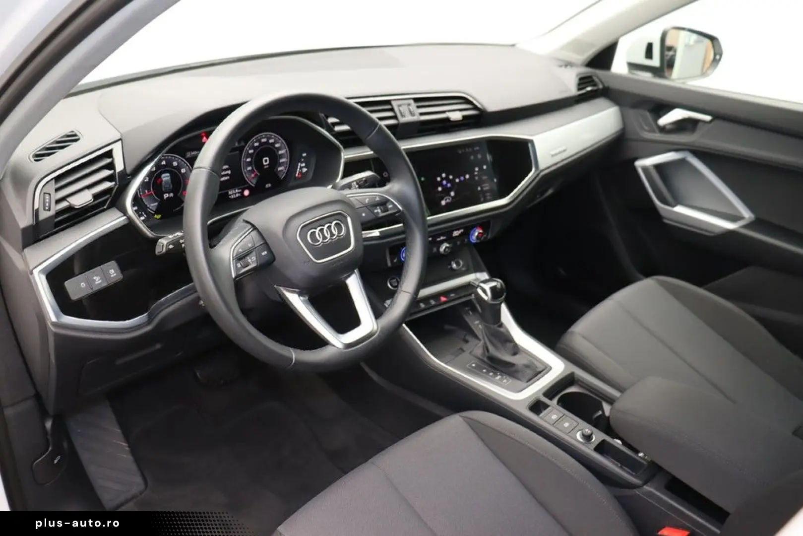 AUDI Q3 40 TFSI quattro . Virt. Cockpit LED Navi AHK