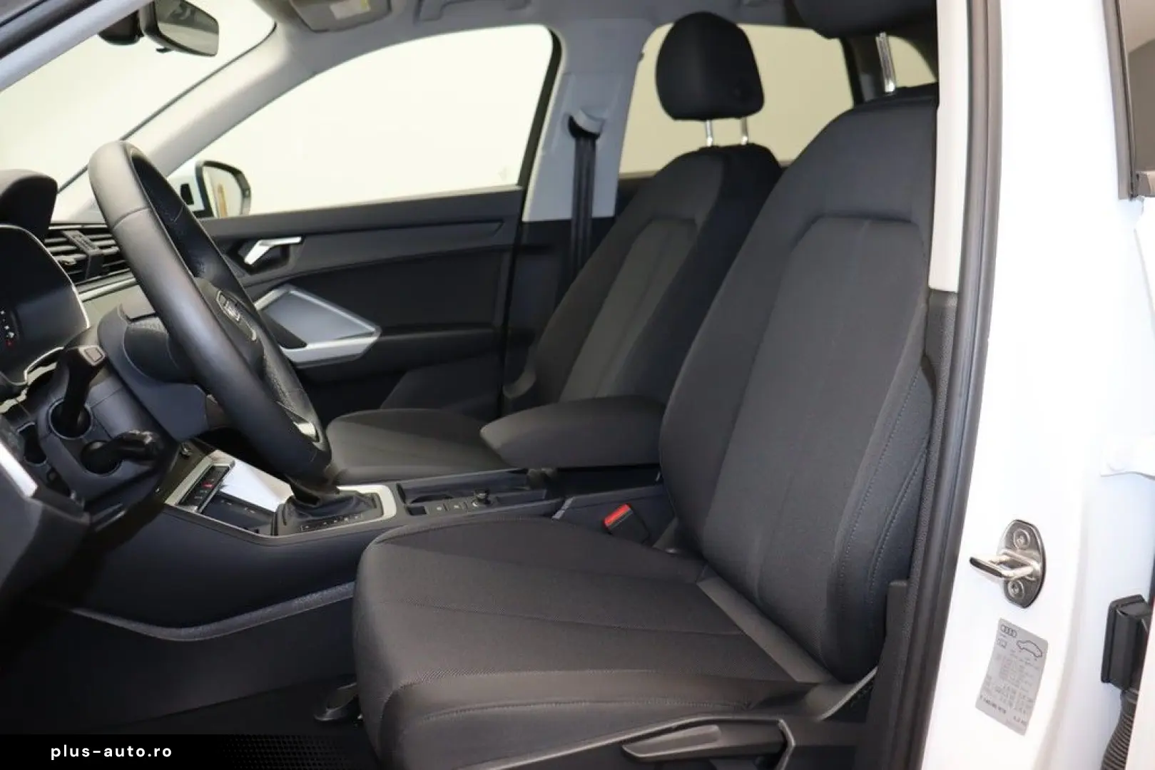AUDI Q3 40 TFSI quattro . Virt. Cockpit LED Navi AHK