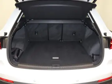 AUDI Q3 40 TFSI quattro . Virt. Cockpit LED Navi AHK