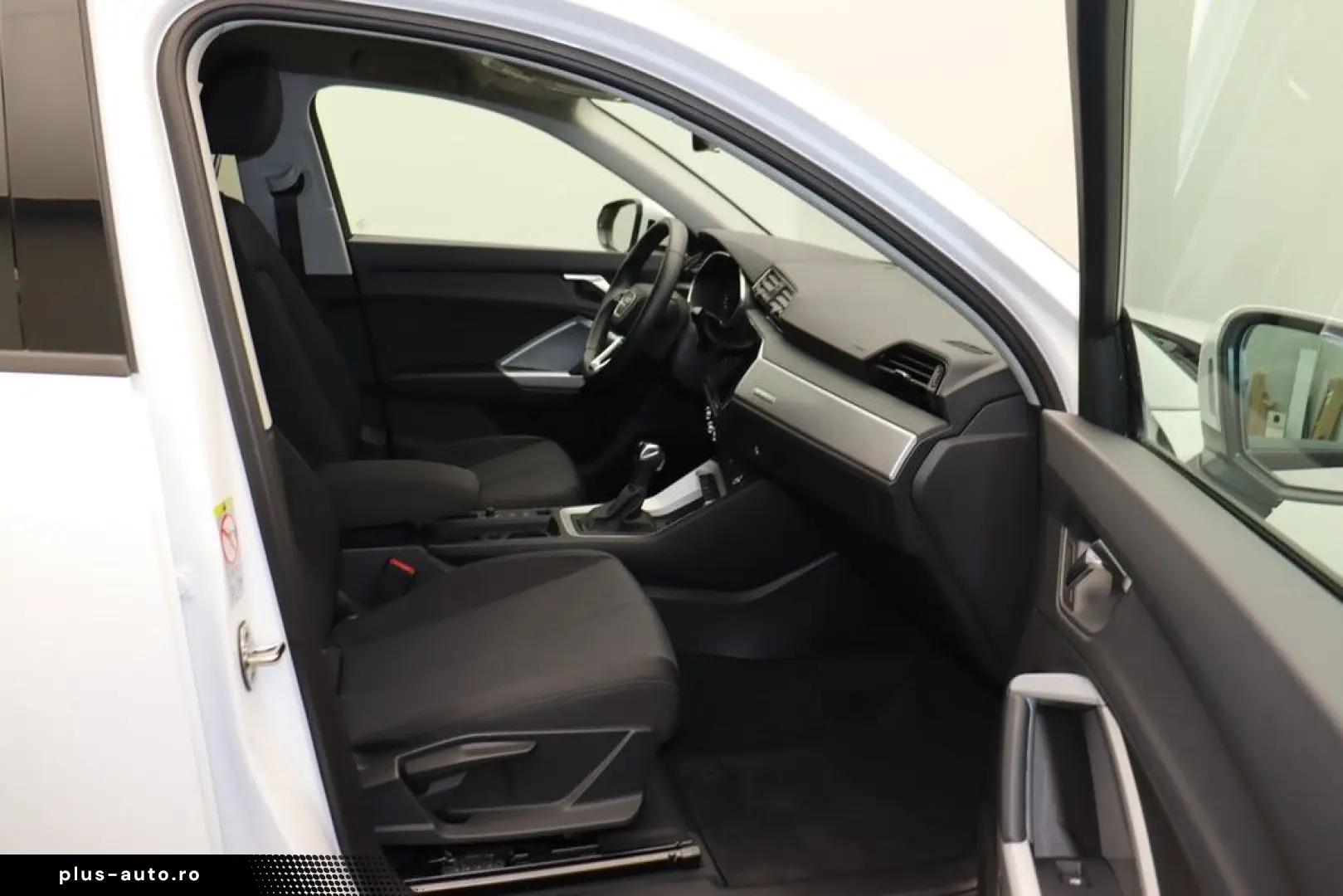 AUDI Q3 40 TFSI quattro . Virt. Cockpit LED Navi AHK