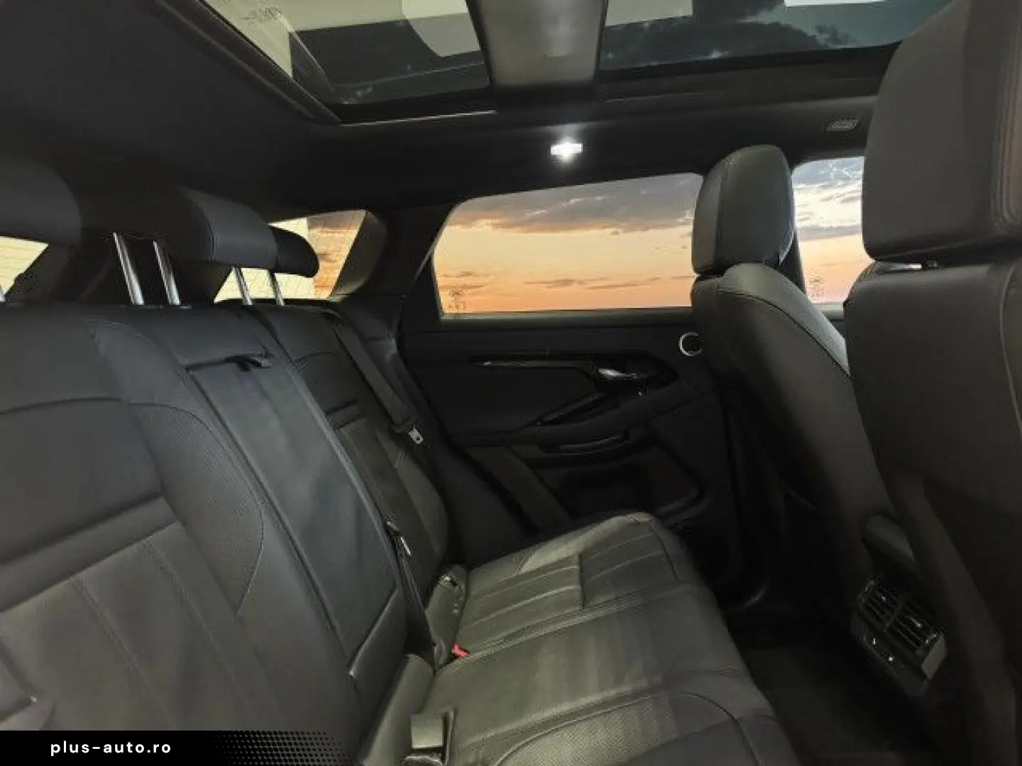 LAND ROVER Range Rover Evoque D200 Dyn SE BlackPack Pano