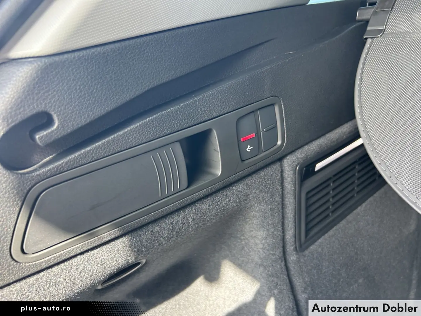 AUDI Q5 2023 — imagine 16