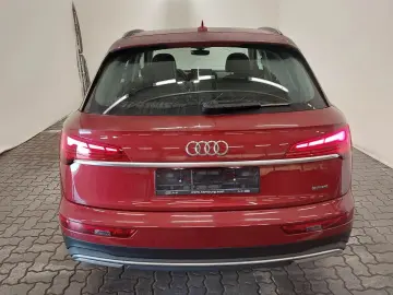 AUDI Q5 45 quattro Virtual ACC STHZG LED 360 3Zonen