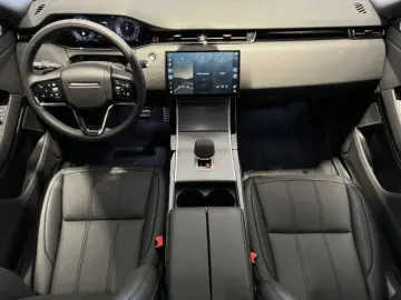 LAND ROVER Range Rover Evoque D200 HSE Dynamic Black Pack
