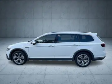 VW Passat Alltrack 2.0 TSI DSG 4Motion Navi IQ.Ligh