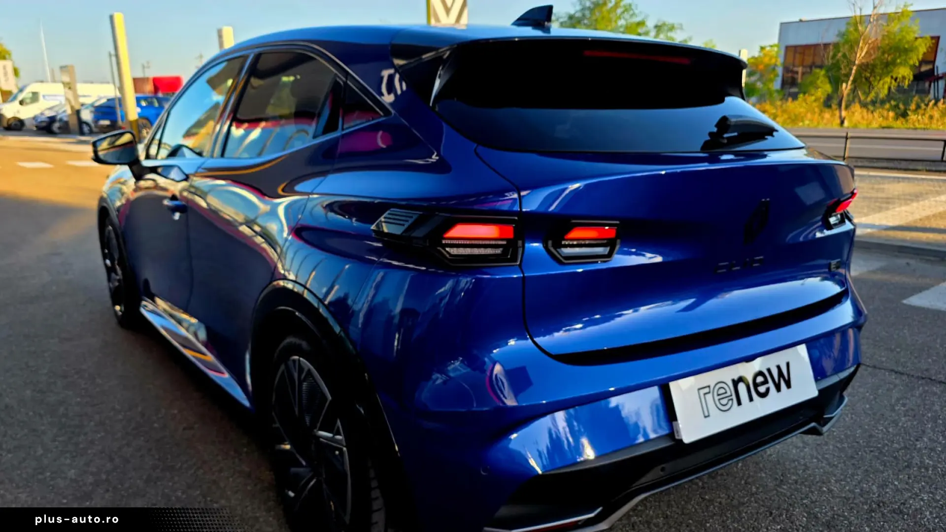 Renault Clio 6 Hybrid 1 8 benzina electric Esprit Alpine