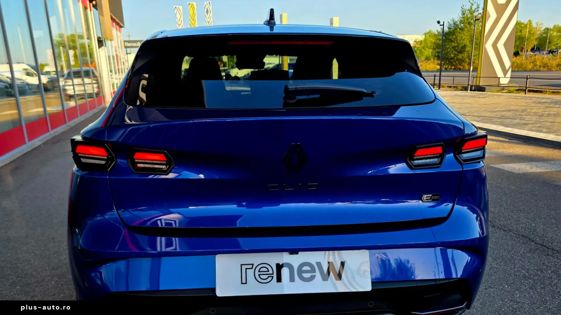 Renault Clio 6 Hybrid 1 8 benzina electric Esprit Alpine