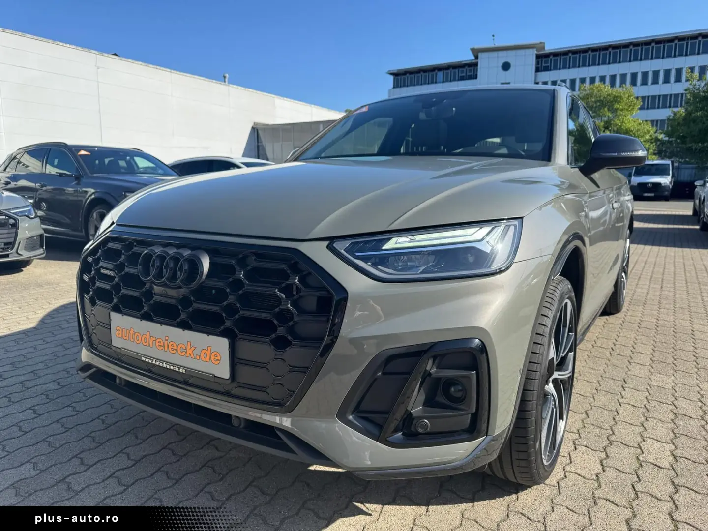 AUDI Q5 55 TFSI e S line