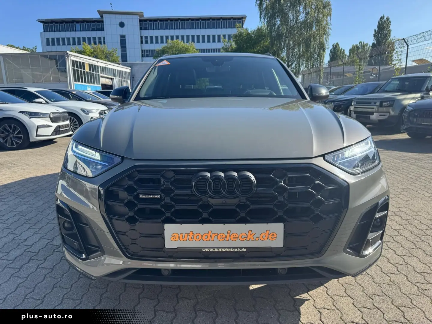 AUDI Q5 55 TFSI e S line