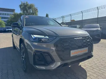AUDI Q5 55 TFSI e S line