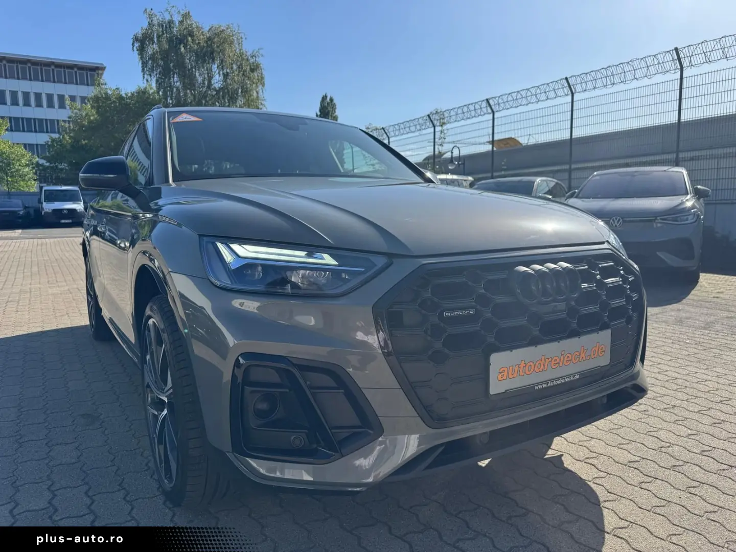 AUDI Q5 55 TFSI e S line