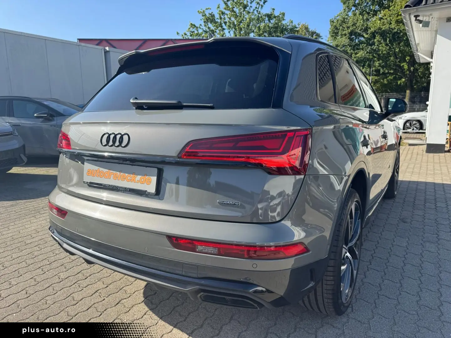 AUDI Q5 55 TFSI e S line