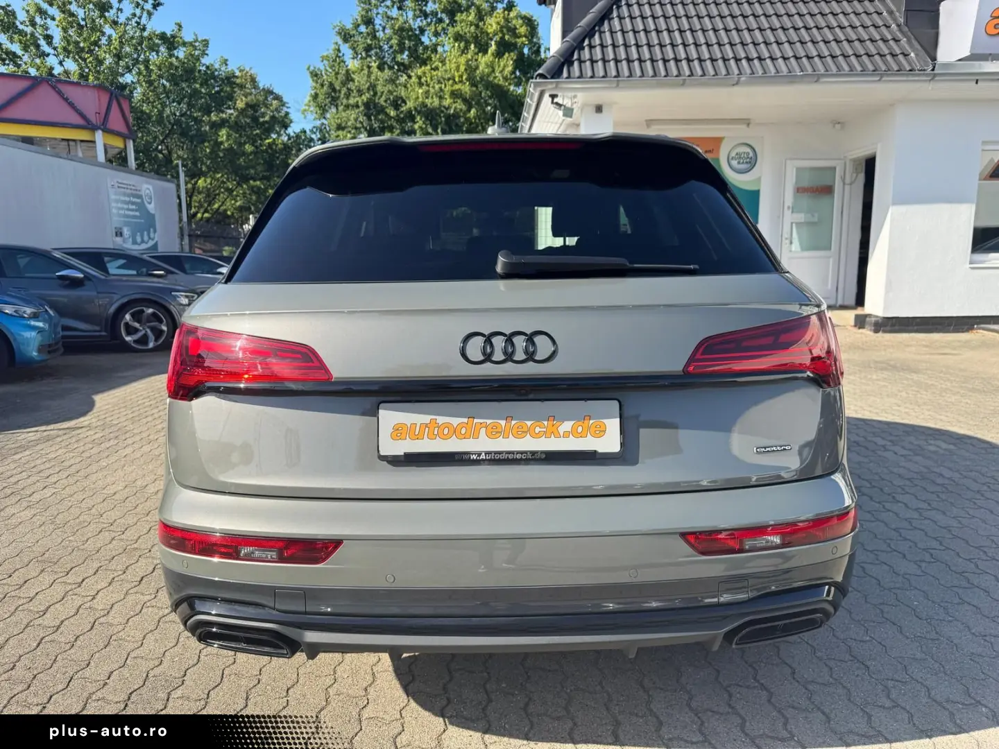 AUDI Q5 55 TFSI e S line