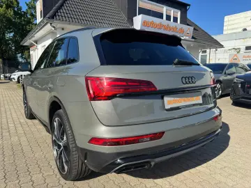 AUDI Q5 55 TFSI e S line