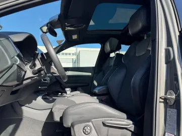 AUDI Q5 55 TFSI e S line