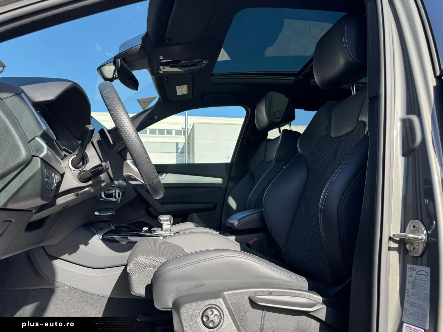 AUDI Q5 55 TFSI e S line
