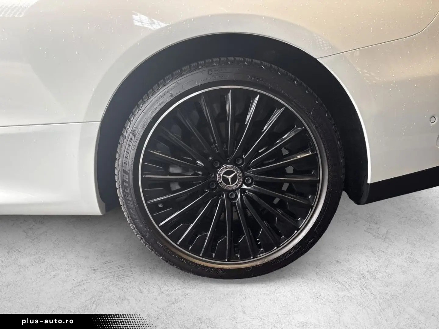 MERCEDES-BENZ CLE 300 e Coupe AMG NIGHT PANO NAVI LED SPUR
