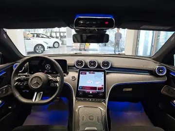 MERCEDES-BENZ CLE 300 AMG Premium   4M  Pano  360Grad  Burme