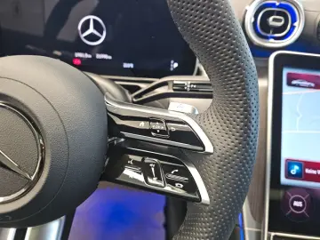 MERCEDES-BENZ CLE 300 AMG Premium   4M  Pano  360Grad  Burme
