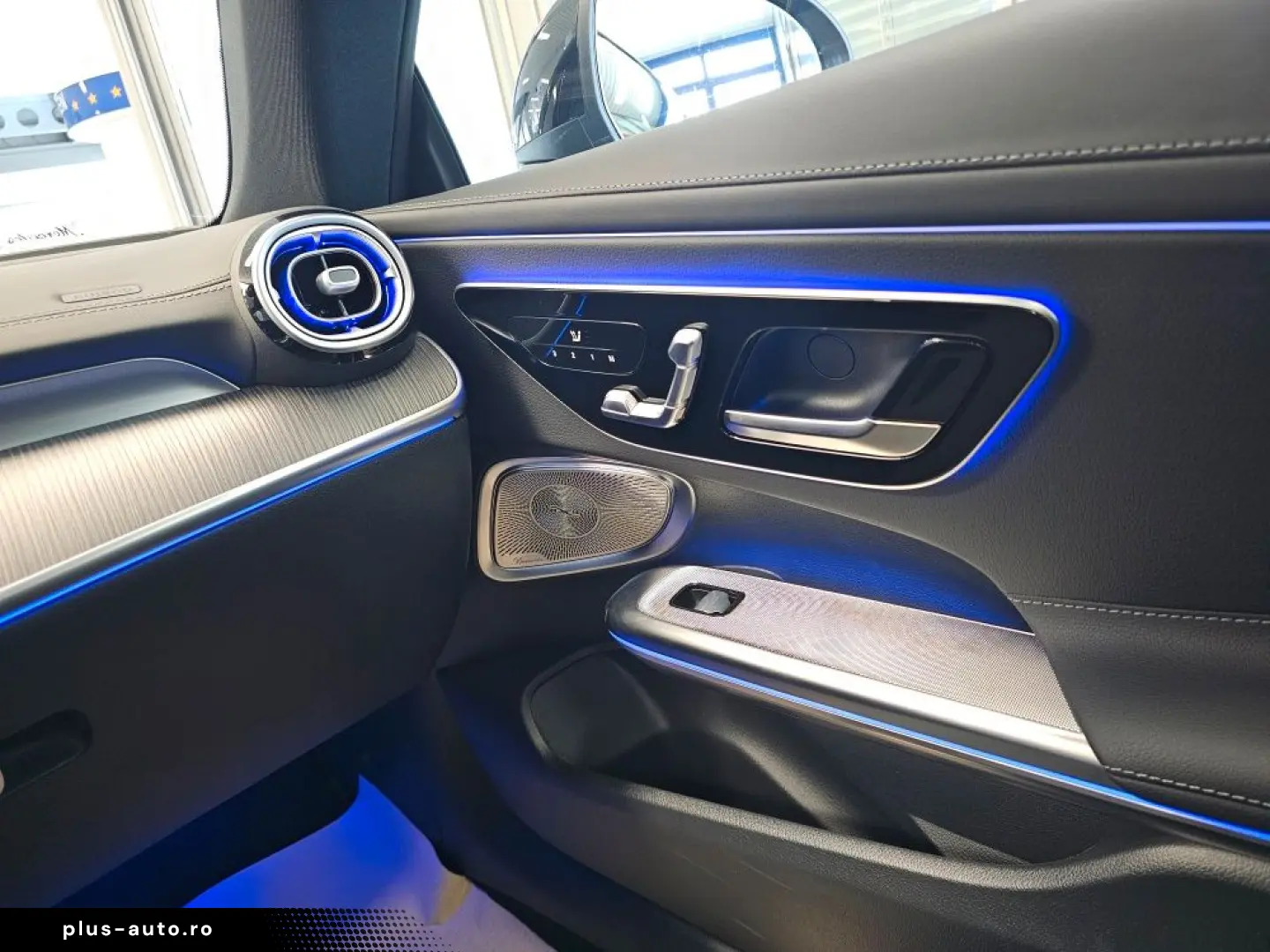 MERCEDES-BENZ CLE 300 AMG Premium   4M  Pano  360Grad  Burme