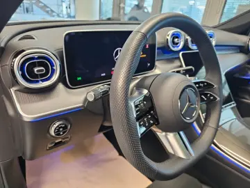 MERCEDES-BENZ CLE 300 AMG Premium   4M  Pano  360Grad  Burme
